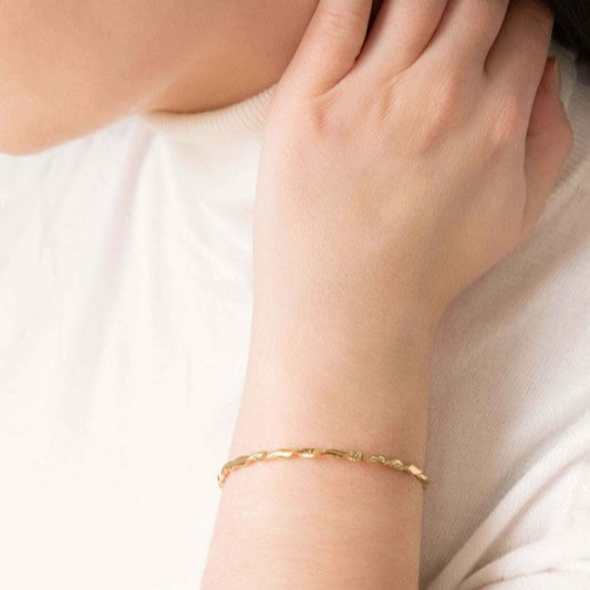 Gold Twisted Bracelet