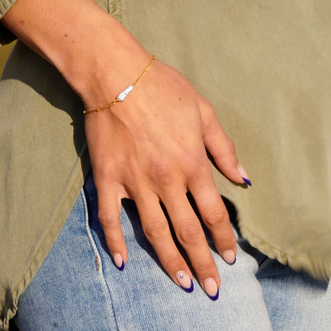 Baroque Pearl Dotted Bracelet