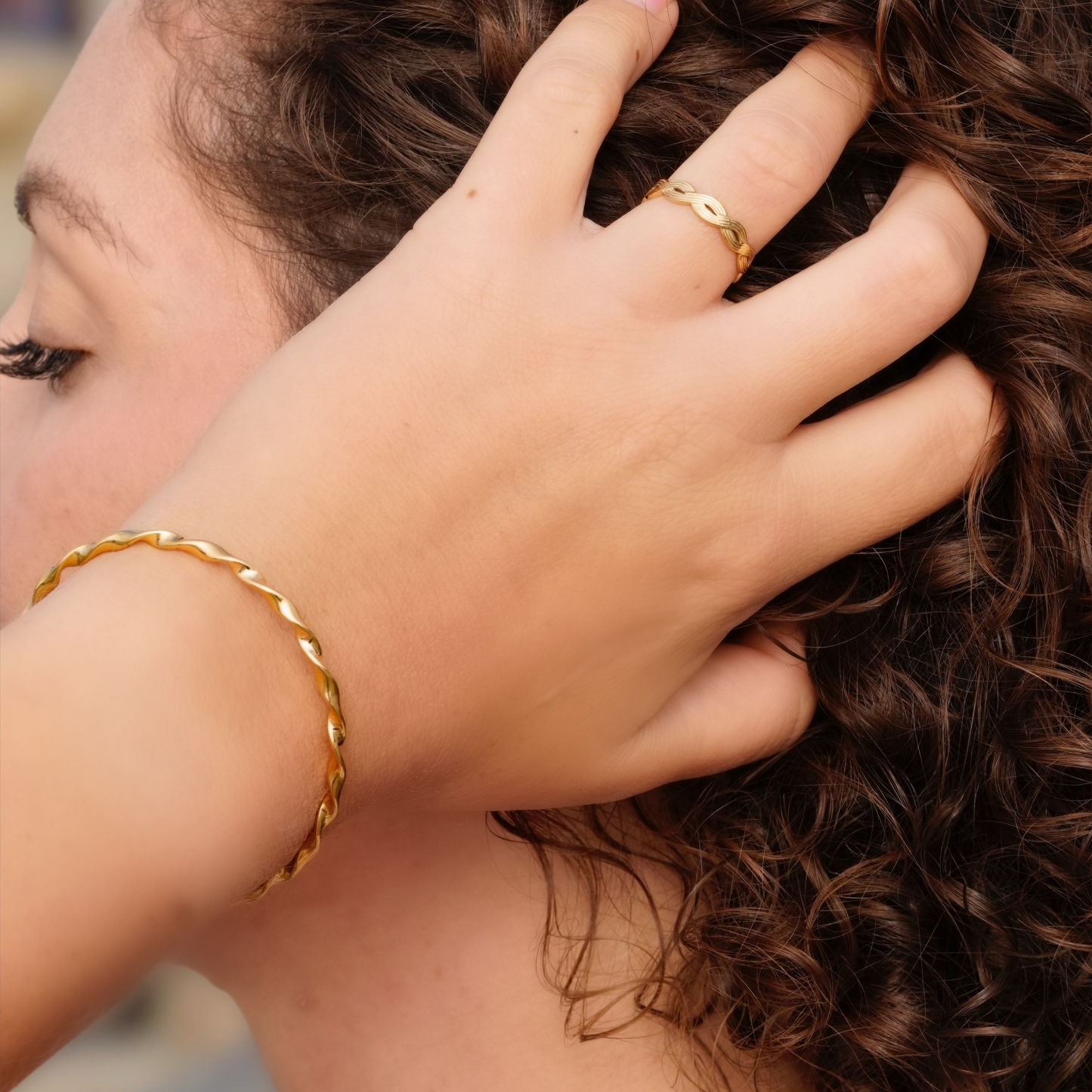 Gold Twisted Bracelet